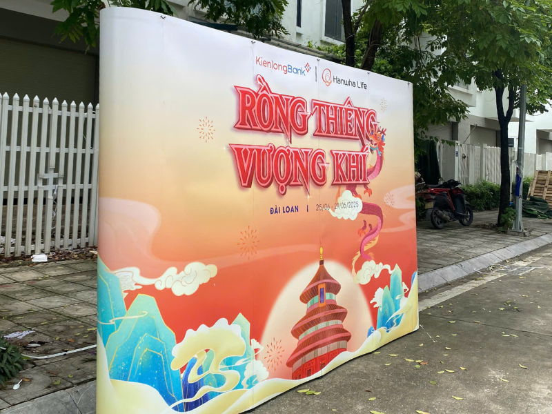 Tổng hợp mẫu backdrop sự kiện đẹp và chuyên nghiệp nhất 2025