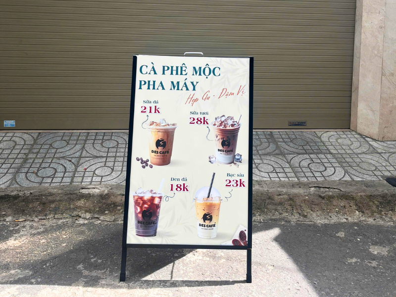 3 lý do nên chọn standee quảng cáo ngoài trời cho sự kiện