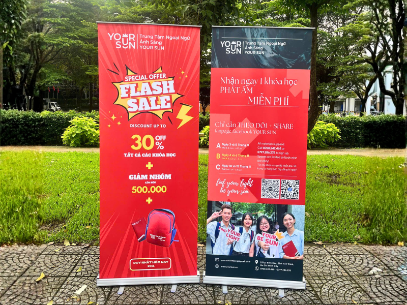 Vì sao 7/10 doanh nghiệp tin dùng standee cuốn?