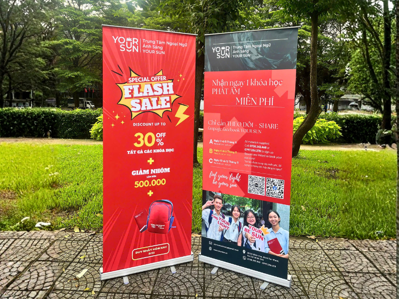 Vì sao 7/10 doanh nghiệp tin dùng standee cuốn?