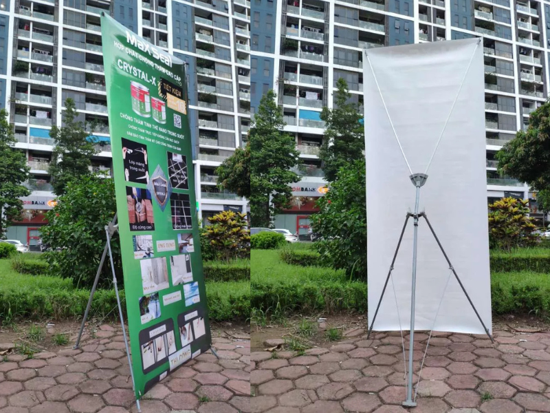 Báo giá standee X 2026 mới nhất chỉ từ 30k