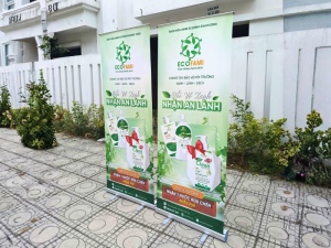 3 lợi ích của giá cuốn thay banner treo truyền thống
