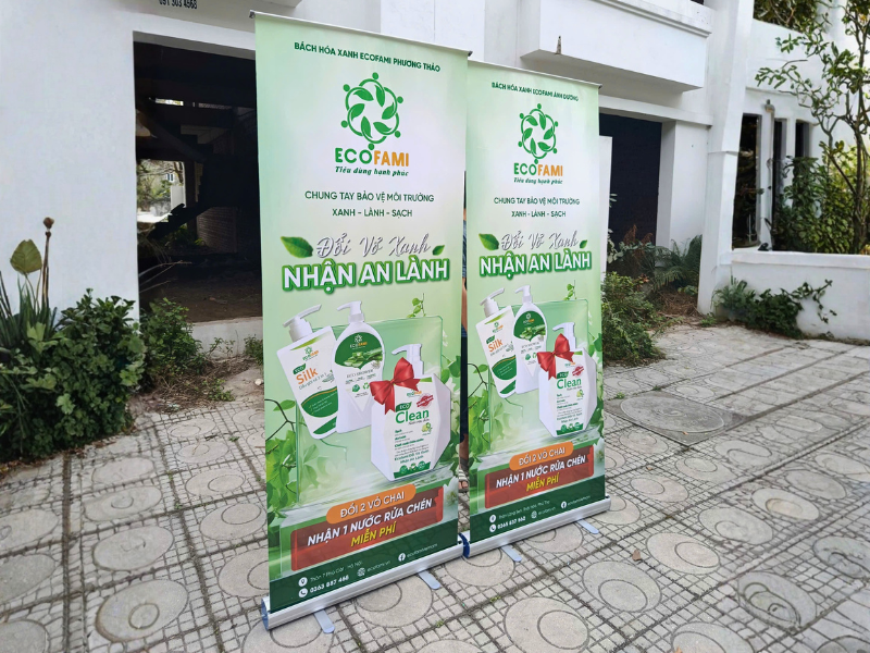 Standee là gì? Hướng dẫn chọn standee từ A-Z 2026